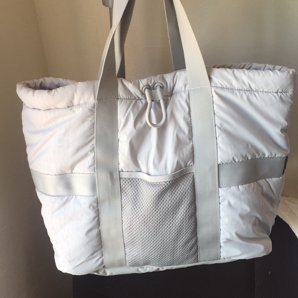 Under Armour Bag For Men And Women $13